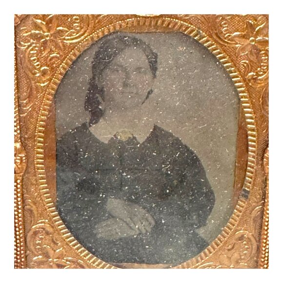 Young Woman Proper GIrl 1850s Antique Daguerreotype Portrait Case Ornate READ - Picture 5 of 7